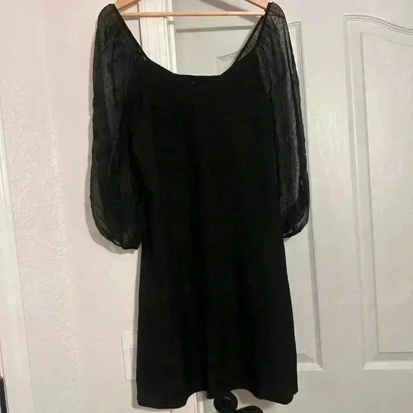 Elegant Black Sheer Sleeve Women's Dress - Picture 4 of 8
